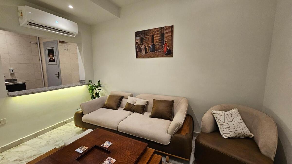 Dhb Downtown 1br 71a