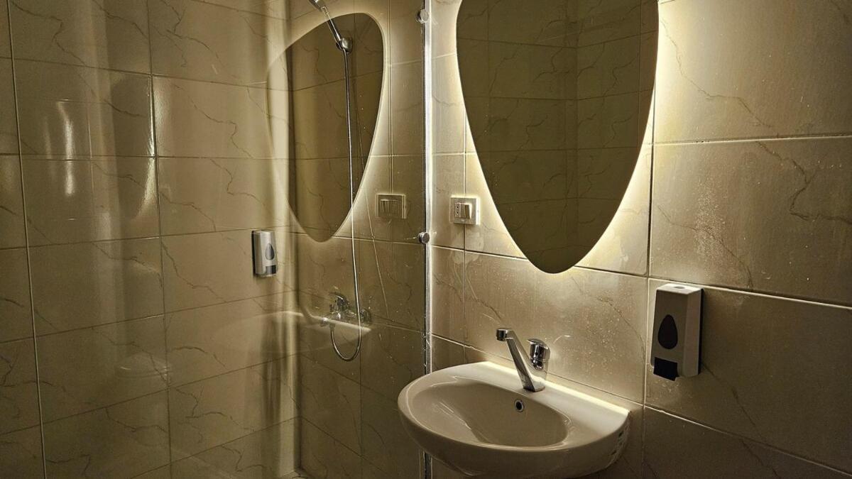 Dhb Downtown 1br 71a